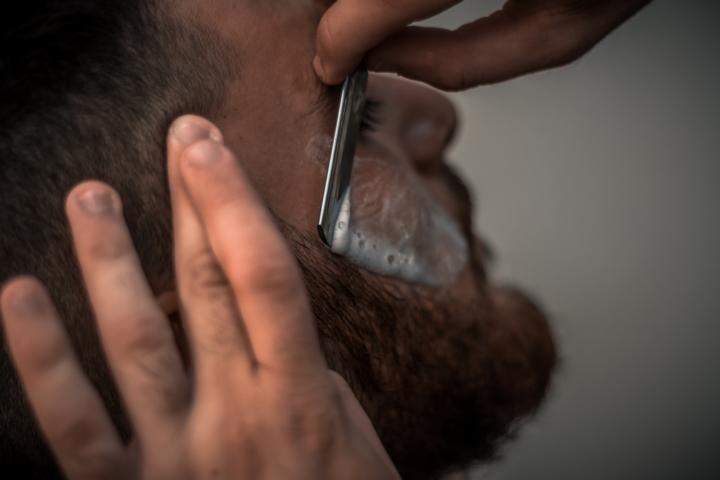 berufshaftpflichtversicherung-barber Betriebshaftpflichtversicherung Friseur Personenschaden