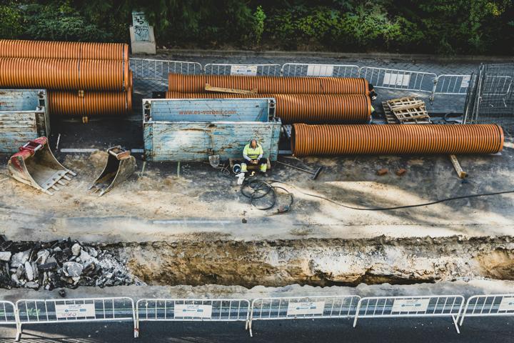 Eine Betriebshaftpflichtversicherung schützt das Tiefbaugewerbe bei Kanalschäden Betriebshaftpflichtversicherung für den Tiefbau