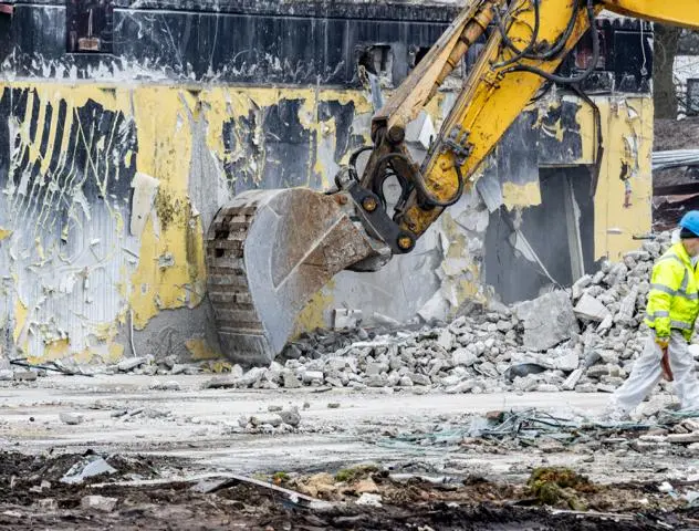Betriebshaftpflicht für Abbruchunternehmen: Schäden an benachbarten Gebäuden