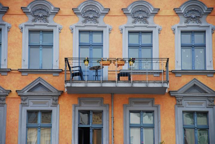 betriebshaftpflicht-glaser-altbau Betriebshaftpflichtversicherung für Glaserei-Betrieb