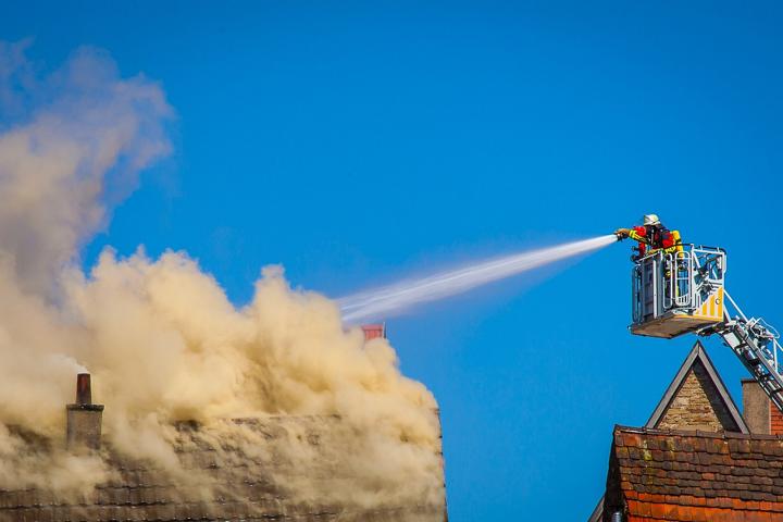 betriebshaftpflicht-brauerei-brandschaden-nachbargebaeude Betriebshaftpflicht für Brauerei deckt Schäden bei einem Brand am Nachbargebäude ab