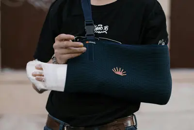 Betriebshaftpflichtversicherung für Reisebüros schützt bei Personenschaden