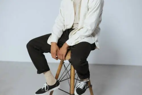 Betriebshaftpflicht für Bar / Pub haftet bei Personenschäden etwa durch den Sturz von einem Hocker